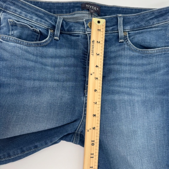 NYDJ Jeans Women 6 Blue Cropped Stretch Mid Rise Capri Cuff Denim Medium Wash - Picture 8 of 10